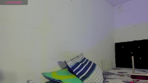 Snapshot of lian_23_ chatting on November 2025 01:17:02 PM online show from November 2025 01:17:02 PM