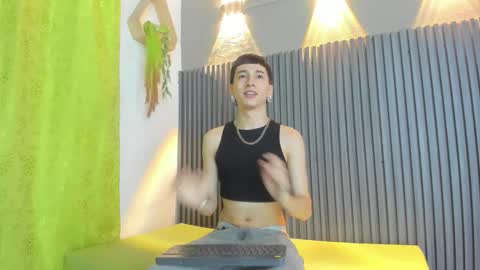 lian_cameron online show from February 2026 04:02:02 AM