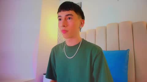 Snapshot of lian_cameron chatting on May 2026 03:56:02 AM lian_cameron online show from May 2026 03:56:02 AM