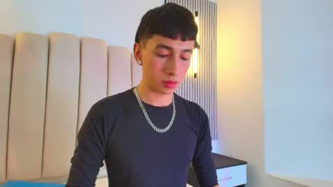 Snapshot of lian_cameron chatting on May 2026 11:55:01 PM lian_cameron online show from May 2026 11:55:01 PM