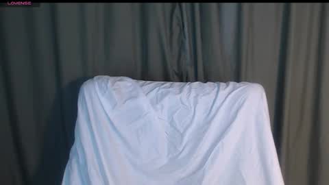 lian_eathan online show from November 2025 09:57:02 PM