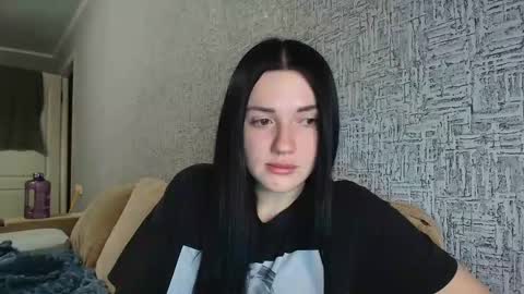 liana_diva online show from February 2026 07:01:01 PM