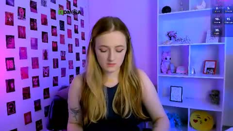 Snapshot of liana_kisses chatting on July 2026 06:45:01 PM Little Liana online show from July 2026 06:45:01 PM
