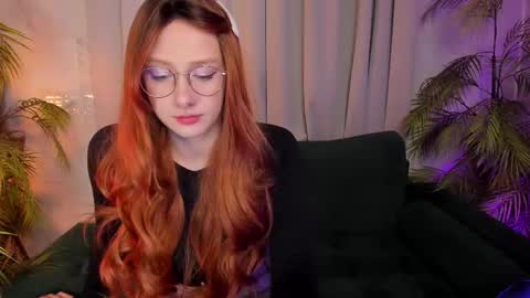 Liana online show from November 2025 03:03:02 PM