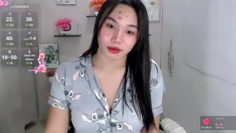 Snapshot of liane_mei chatting on June 2026 06:30:02 AM Liane online show from June 2026 06:30:02 AM