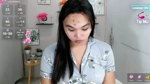 Snapshot of liane_mei chatting on June 2026 05:14:01 AM Liane online show from June 2026 05:14:01 AM