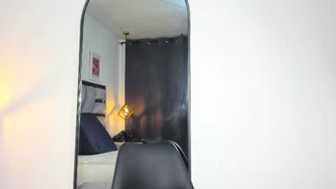 Snapshot of lianfox_ chatting on June 2026 01:23:02 PM lianfox_ online show from June 2026 01:23:02 PM