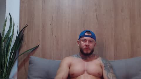 lianjones9 online show from January 2025 12:12:01 AM