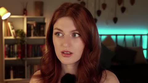 Snapshot of lianna_bm chatting on March 2026 04:03:02 PM Lianna online show from March 2026 04:03:02 PM