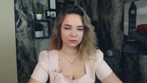 Snapshot of liaralime_ chatting on July 2026 06:07:01 AM Liara online show from July 2026 06:07:01 AM