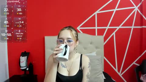 Lia Roberts online show from January 2025 12:07:02 PM