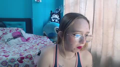 Lia Roberts online show from March 2025 12:09:02 PM