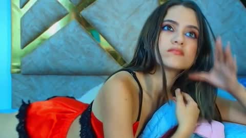 liaross online show from December 2024 06:22:01 PM