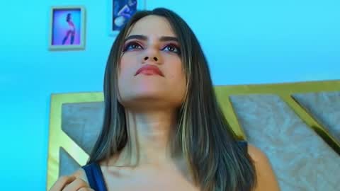 liaross online show from December 2024 07:23:01 PM