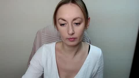 Snapshot of liasais_ chatting on January 2026 11:48:01 AM Lia online show from January 2026 11:48:01 AM