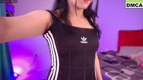 Snapshot of liavelvet_ chatting on October 2025 04:20:02 PM LiaVelvet online show from October 2025 04:20:02 PM