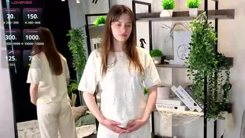 Snapshot of libbienoffsinger chatting on June 2026 01:11:02 AM Ada online show from June 2026 01:11:02 AM