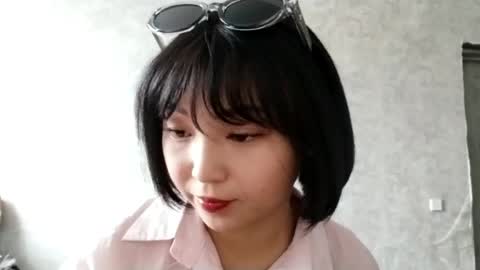 Molly online show from May 2026 01:08:01 PM