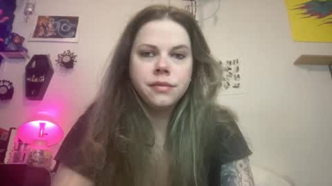 Snapshot of libbydeetzxxx chatting on January 2025 08:41:02 AM Libby Deetz online show from January 2025 08:41:02 AM