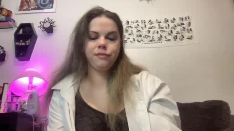 Snapshot of libbydeetzxxx chatting on January 2025 10:29:02 AM Libby Deetz online show from January 2025 10:29:02 AM
