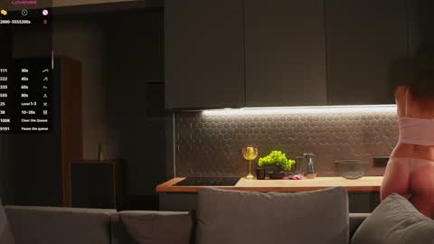 Snapshot of libbyshepard chatting on November 2025 09:39:01 PM Elena online show from November 2025 09:39:01 PM