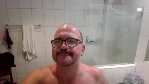 Snapshot of libertarians1972 chatting on November 2025 03:47:02 PM Cockcentric online show from November 2025 03:47:02 PM