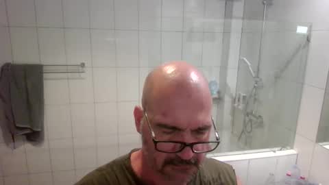 Snapshot of libertarians1972 chatting on November 2025 06:09:02 PM Cockcentric online show from November 2025 06:09:02 PM