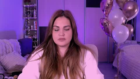 libra_mia online show from October 2025 07:49:02 AM