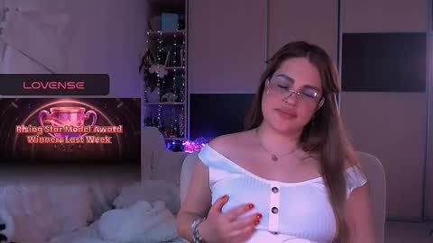 libra_mia online show from March 2026 06:33:01 PM