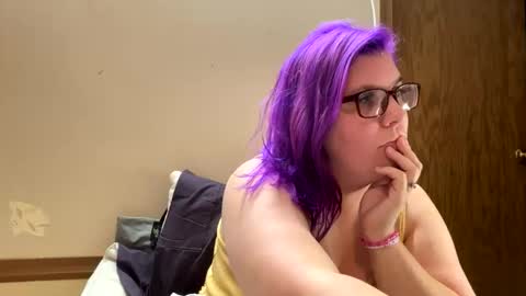 JuicyBottom1 online show from February 2026 06:01:01 PM