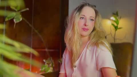 its my birthday today so im offline  but id be so happy if you felt like sending me a birthday love while im away  online show from February 2026 06:13:01 PM