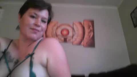 life_as_lindz online show from October 2025 05:35:01 PM