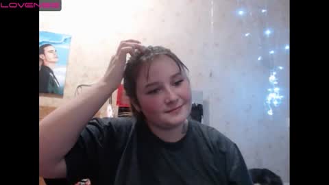 light_lunaa online show from December 2024 03:33:02 PM