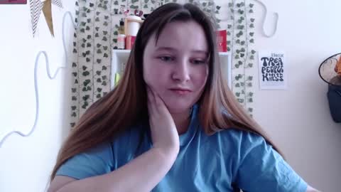 light_lunaa online show from January 2025 05:26:02 AM