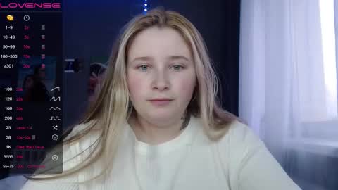light_lunaa online show from November 2025 10:05:01 AM