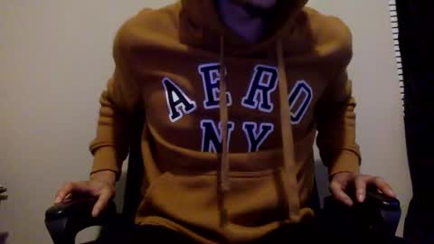 Snapshot of lightskinfreak317 chatting on December 2024 11:41:02 PM CUM HAVE FUN HELP ME CUM online show from December 2024 11:41:02 PM