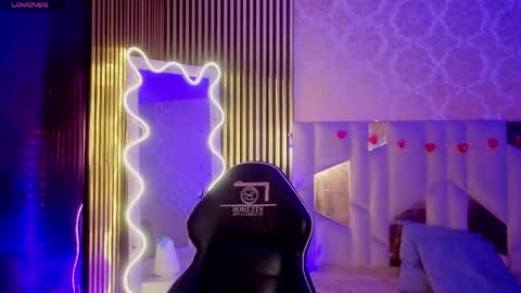 LIHIAN online show from April 2026 11:51:02 AM