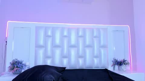 Lia  online show from March 2026 05:32:01 PM