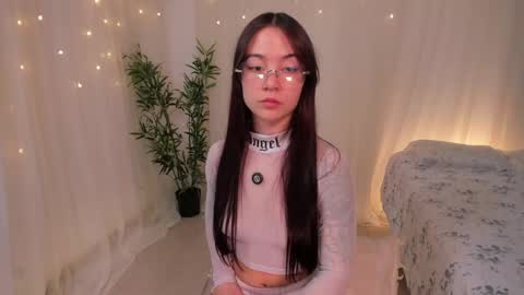 Snapshot of liia_sweett chatting on May 2026 04:15:01 PM Lia Sweet online show from May 2026 04:15:01 PM