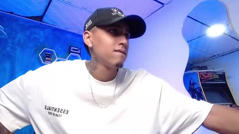 Daniel online show from December 2024 04:31:01 PM