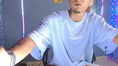 Snapshot of liiaam_lee_ chatting on April 2026 10:03:01 PM Daniel online show from April 2026 10:03:01 PM