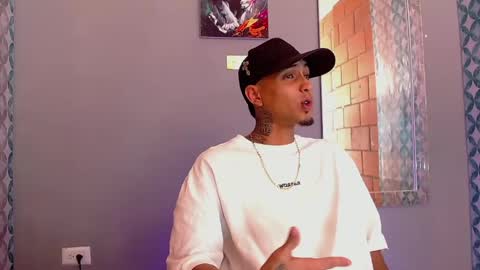 Snapshot of liiaam_lee_ chatting on May 2026 09:09:02 PM Daniel online show from May 2026 09:09:02 PM