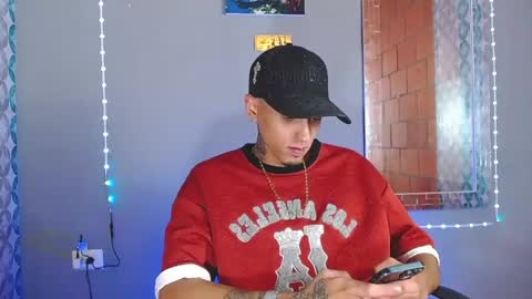 Snapshot of liiaam_lee_ chatting on June 2026 09:08:02 PM Daniel online show from June 2026 09:08:02 PM