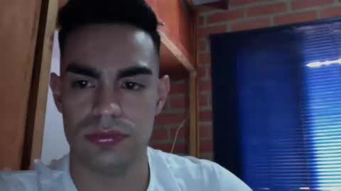 liiam online show from November 2025 07:02:02 PM