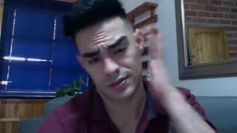 liiam online show from November 2025 09:08:01 PM