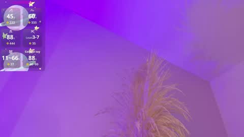 Snapshot of liiamluna chatting on April 2026 11:01:02 AM Liiam Luna online show from April 2026 11:01:02 AM