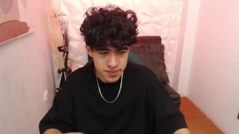 Snapshot of liil_boy chatting on October 2025 04:02:01 AM Lil Boy- online show from October 2025 04:02:01 AM