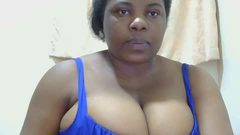 Snapshot of liilcutiee chatting on May 2026 10:50:01 PM Lily online show from May 2026 10:50:01 PM