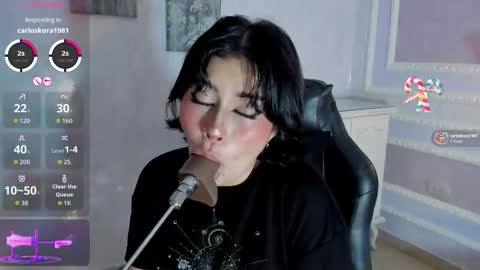 Snapshot of liily_hot chatting on September 2025 10:55:01 PM LIILY online show from September 2025 10:55:01 PM