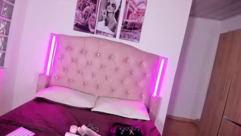 Valery  online show from February 2026 11:27:01 AM